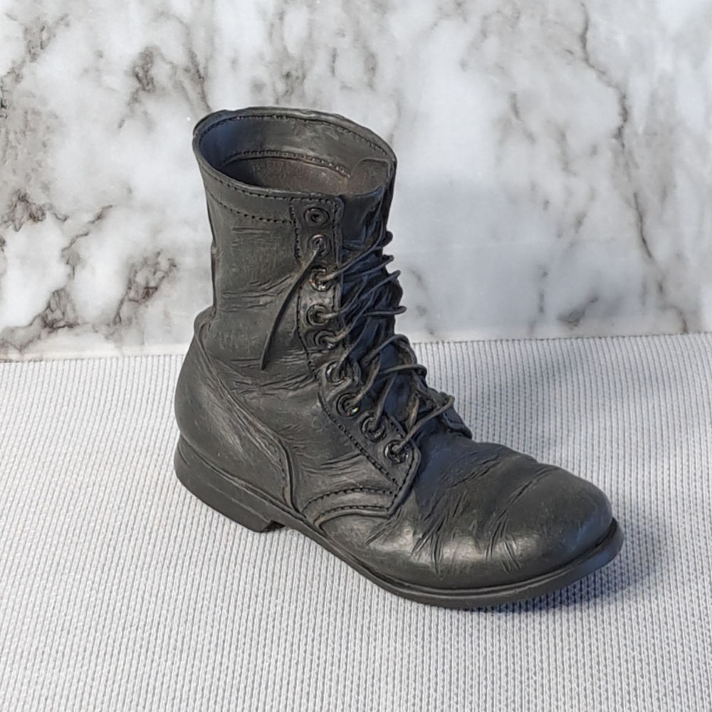 Just the Right Shoe By Raine Military Boot Mini Ceramic Black‎ Shoe Figurine